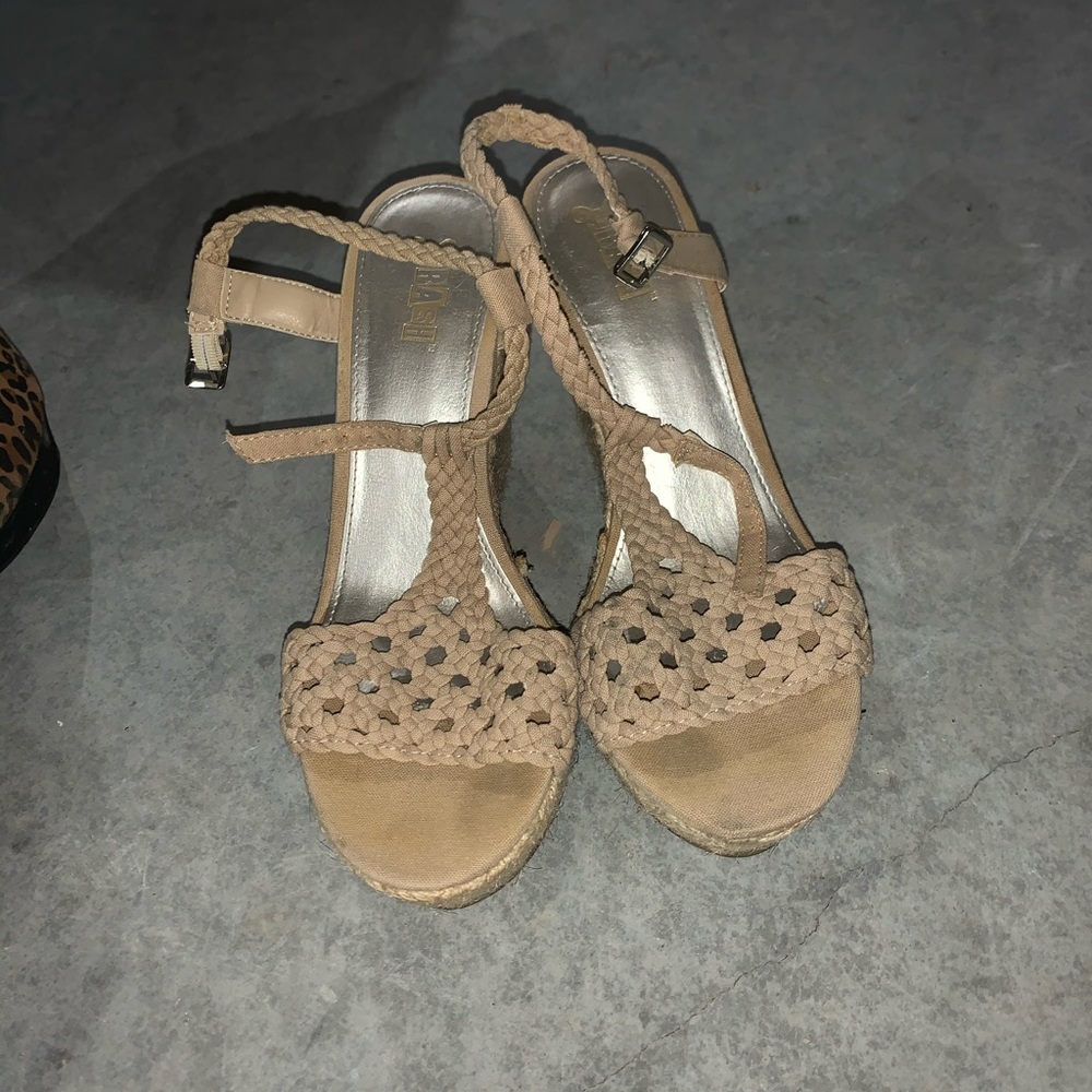 Wedge sandals